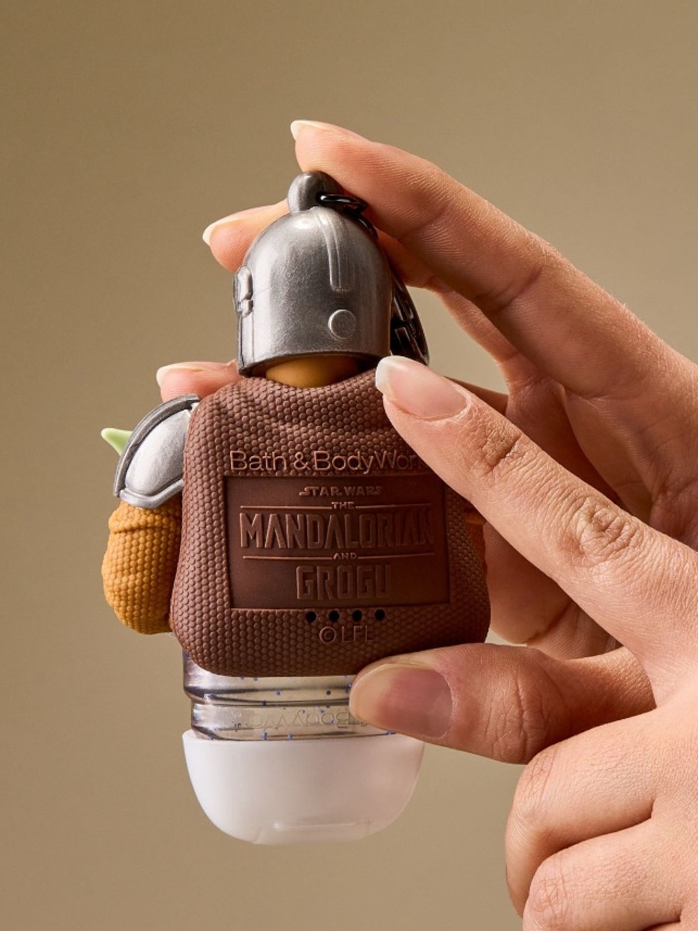 NWT LIMITED RELEASE STAR WARS MANDALORIAN AND GROGU POCKETBAC HOLDER - Picture 4 of 4